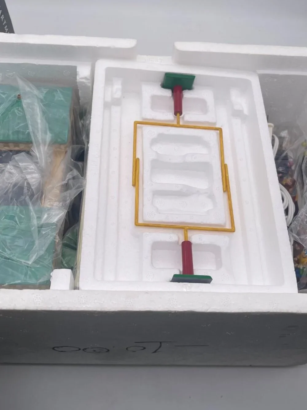 Department 56 The Original Snow Village NFL Football Champsfield Stadium #55001